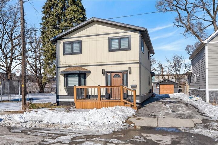 9 Bayside Avenue — photo 1
