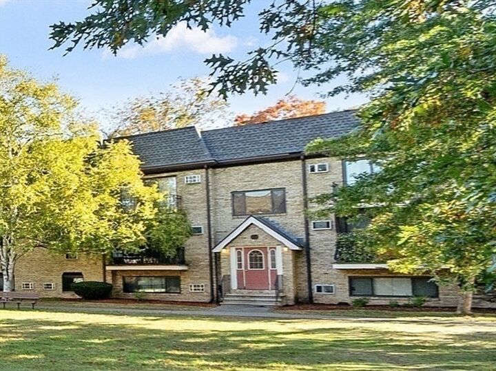 Property Photo:  295 Pawtucket Blvd 7  MA 01854 