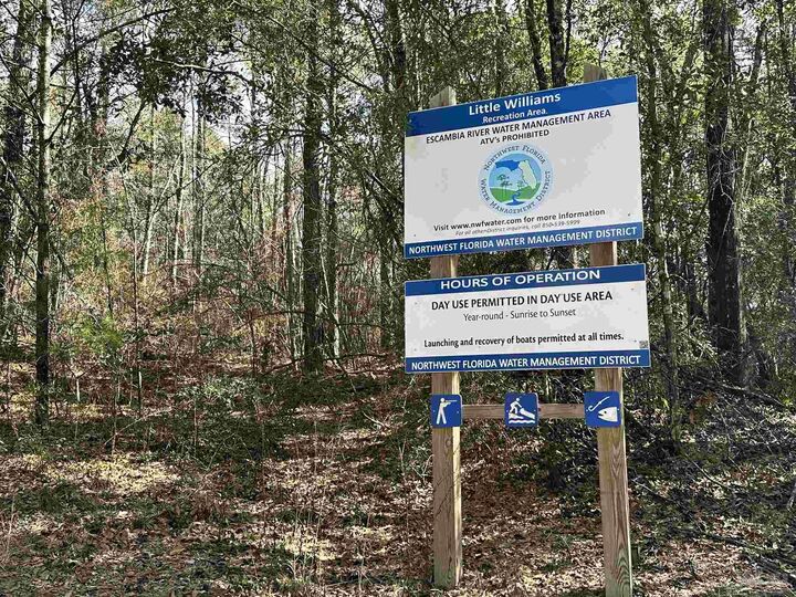 Property Photo: 450 N Century Blvd FL 32568