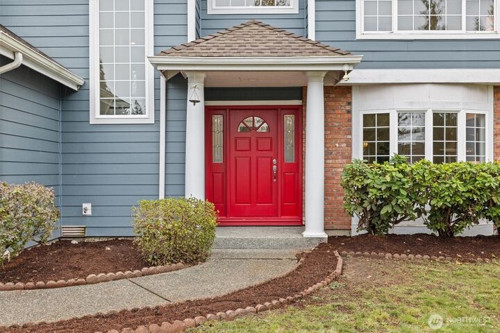 Property Photo: 2412 237th Court NE WA 98074