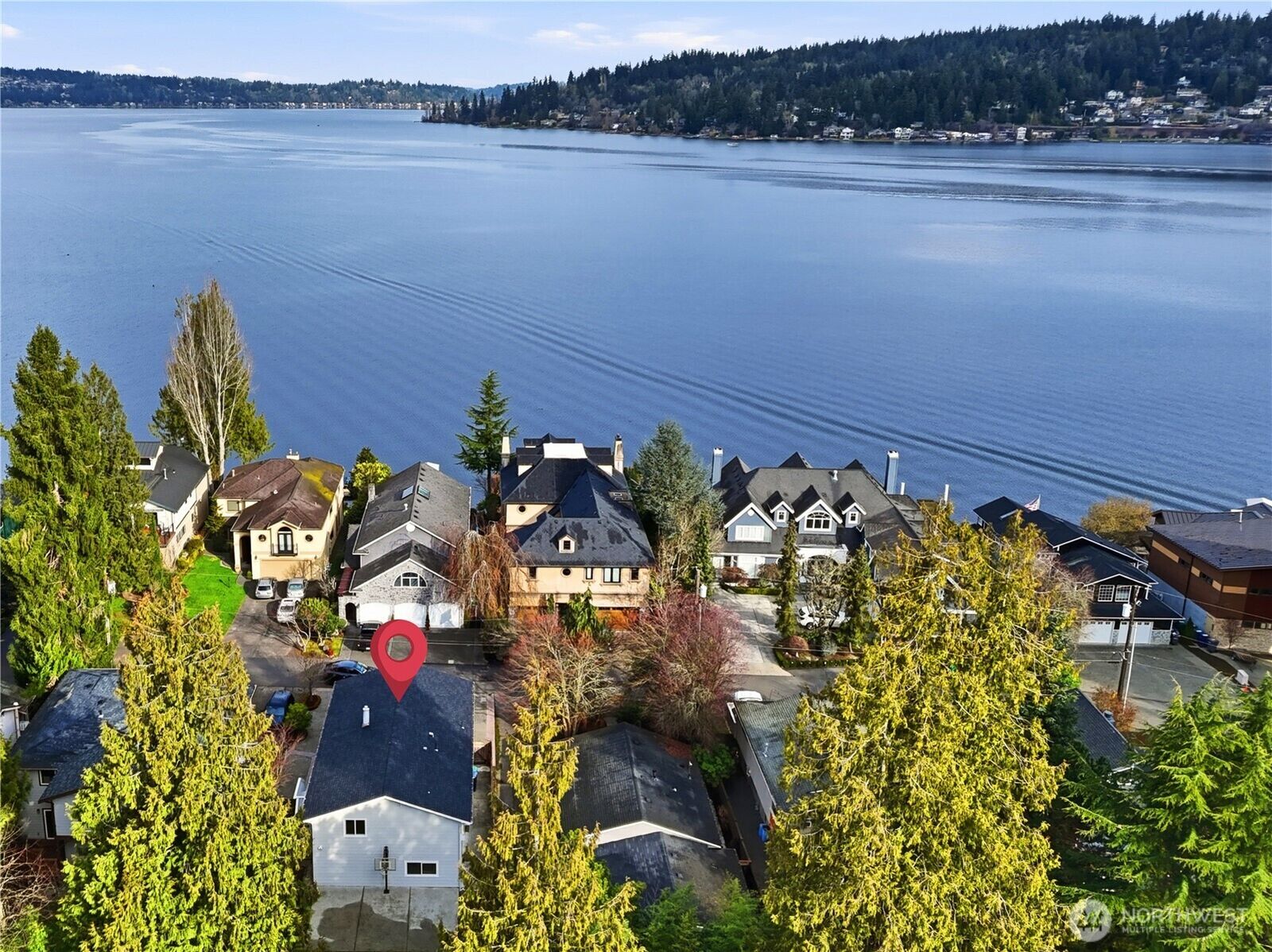 Property Photo:  18825 SE 42nd Street  WA 98027 
