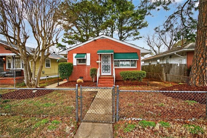 Property Photo:  915 36th St  VA 23607 