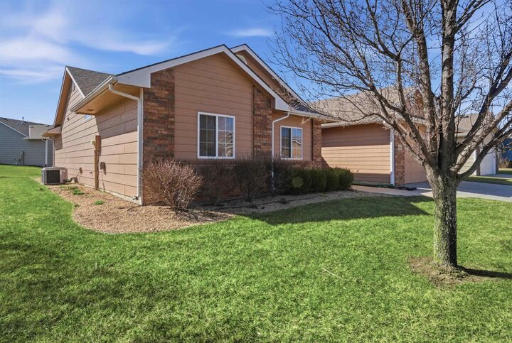 Property Photo: 13109 W Hunters View St KS 67235