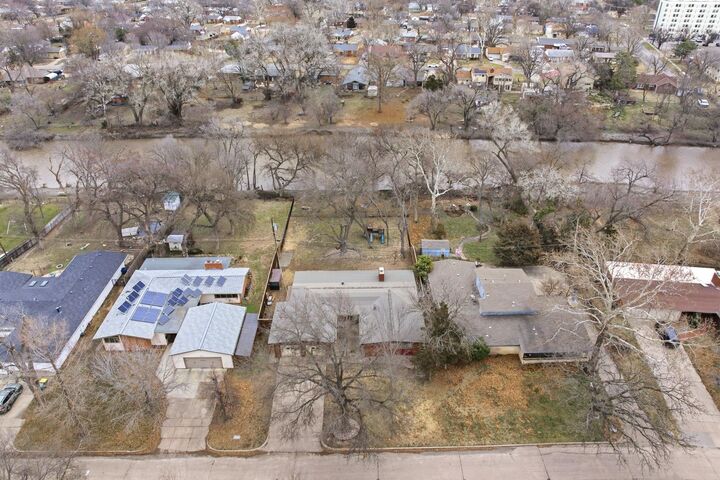 Property Photo: 2470 N Coolidge Ave KS 67204