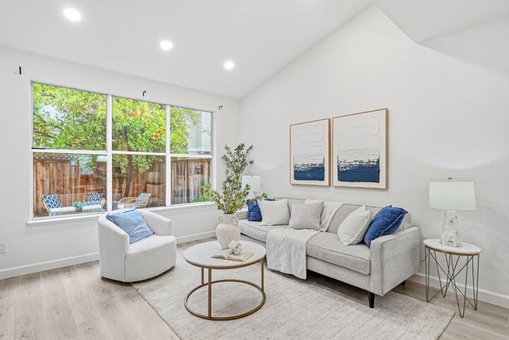 Property Photo:  417 Saint Emilion Court  CA 94043 