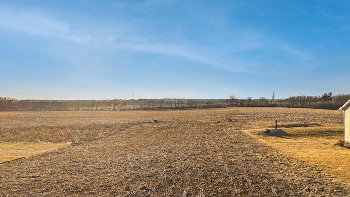 Property Photo:  2019 Arbor Ridge Way  WI 53548 