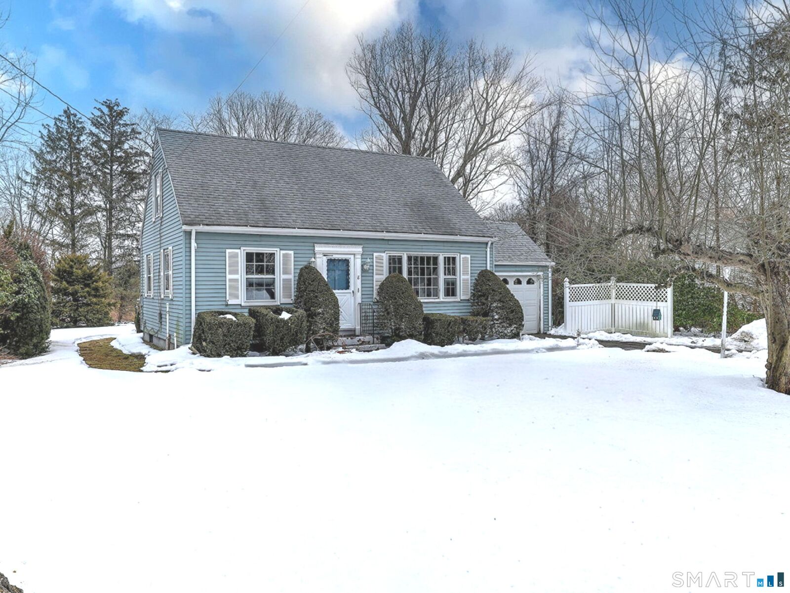 Property Photo:  8 Meadow Circle Road  CT 06405 