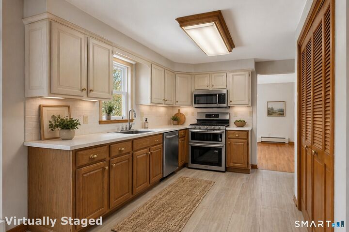 Property Photo:  26 Pent Road  CT 06405 