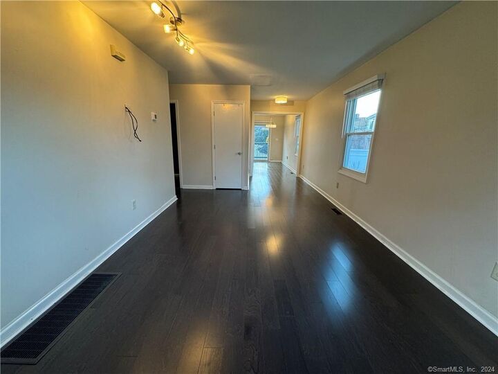 Property Photo:  41 Nash Place B  CT 06854 