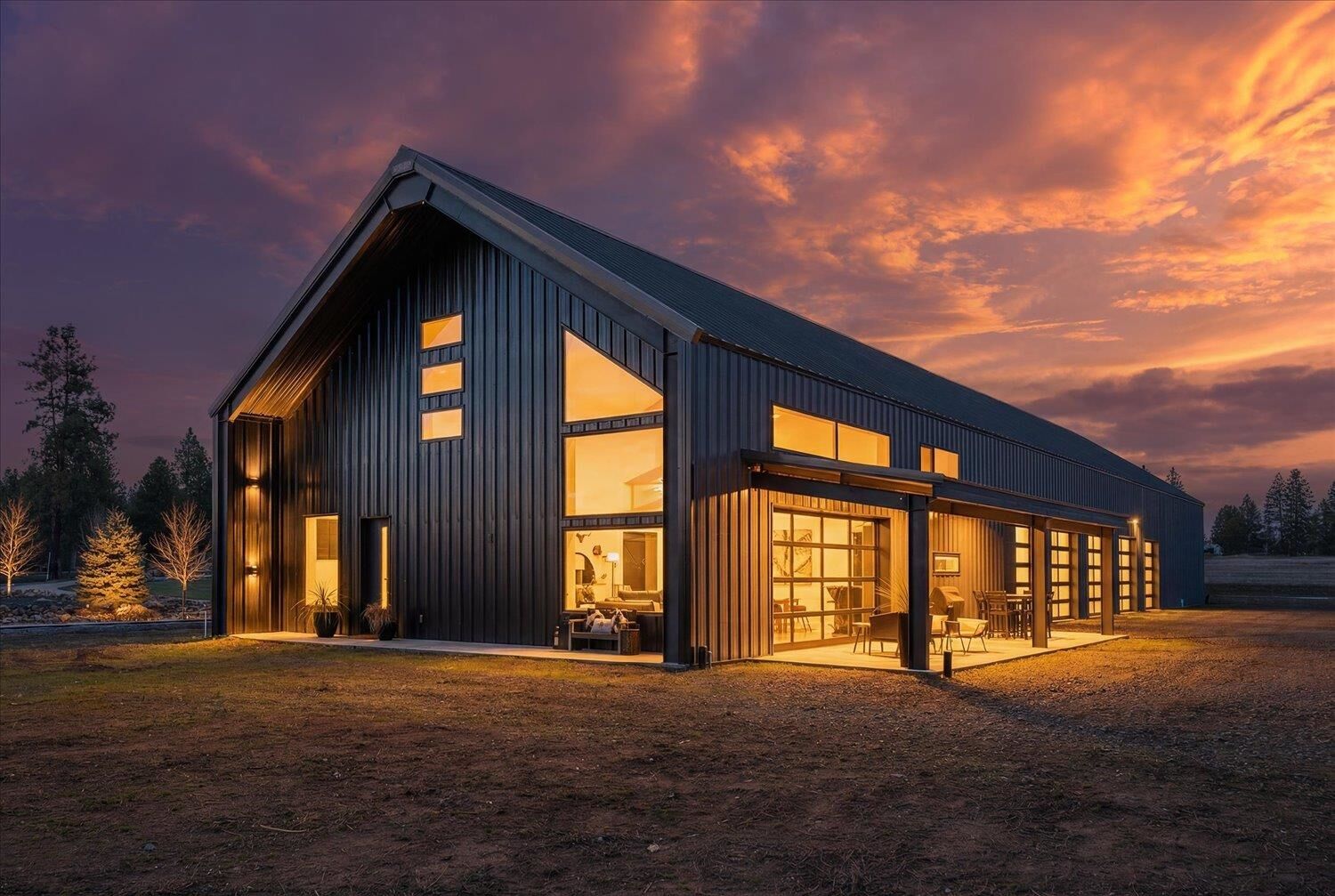 Property Photo: 618 E Washington Rd WA 99224