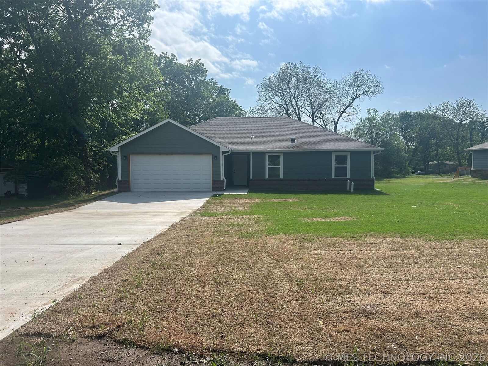 Property Photo:  505 Jefferson Davis Boulevard  OK 74434 