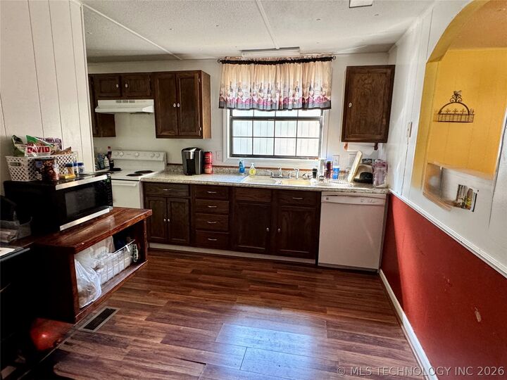 Property Photo:  61113 E 310 Road  OK 74344 