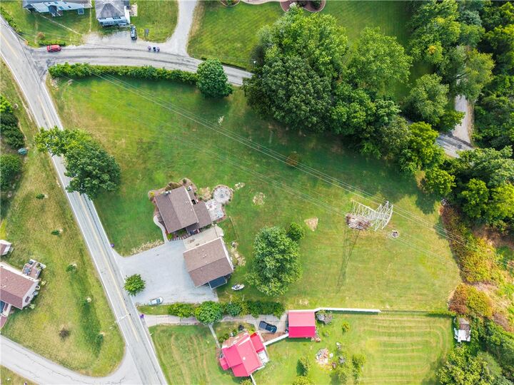 Property Photo:  1217-1219 Old Leechburg Road  PA 15239 