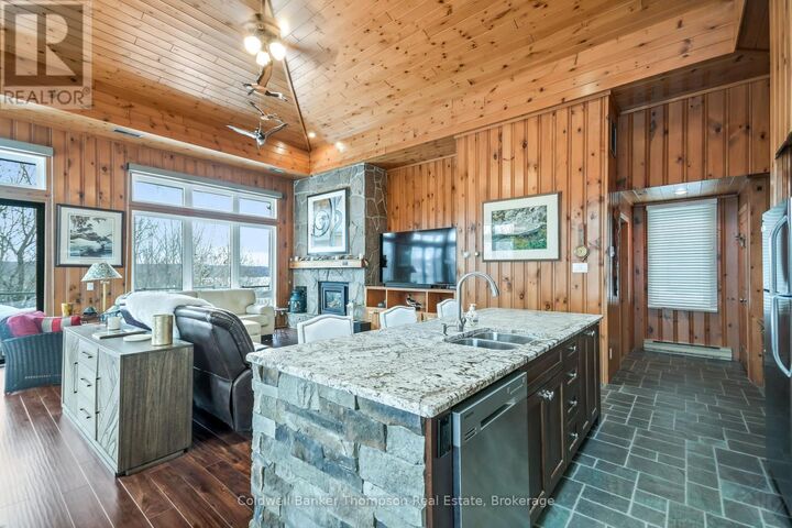 Property Photo:  22-301 Oakridge Deerhurst Drive  ON P1H 2E8 