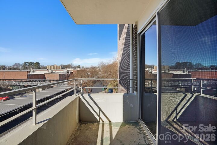 Property Photo:  1300 Reece Road 312  NC 28209 