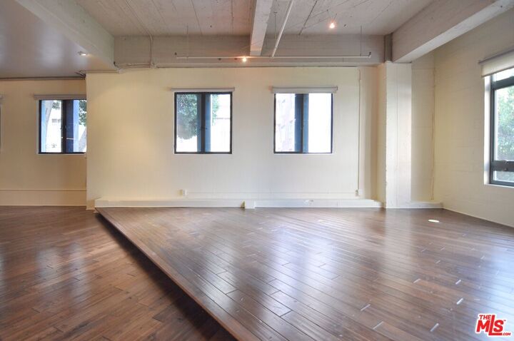 Property Photo: 849 S Broadway CA 90014