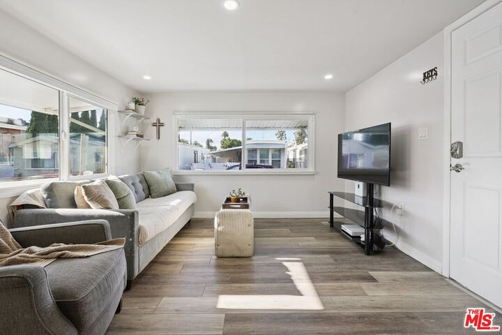 Property Photo:  11250 Playa St  CA 90230 