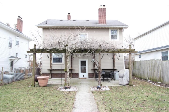 Property Photo: 235 S Roys Avenue OH 43204