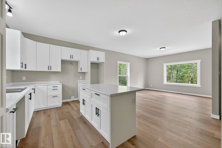 Property Photo: 4008 Nakamun Drive AB T0E 1V0