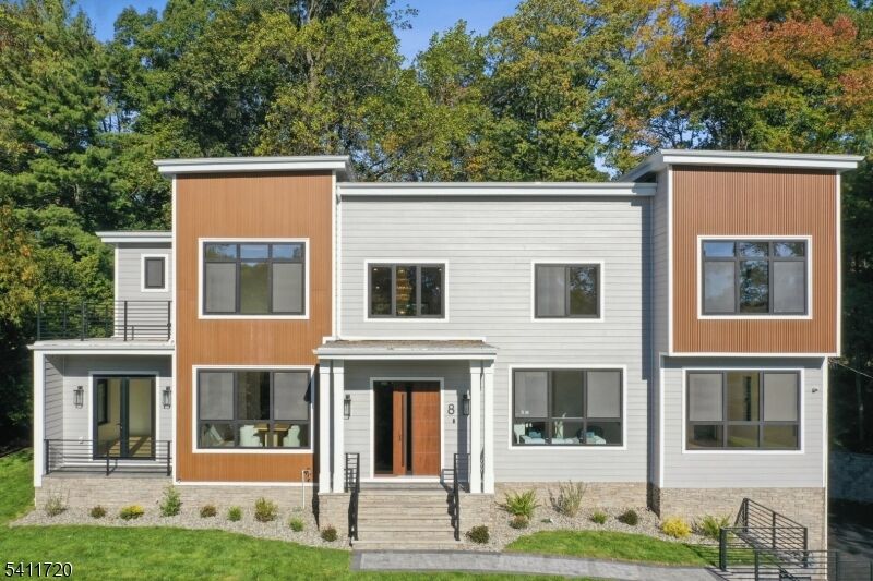 Property Photo:  8 Fordham Road  NJ 07039 