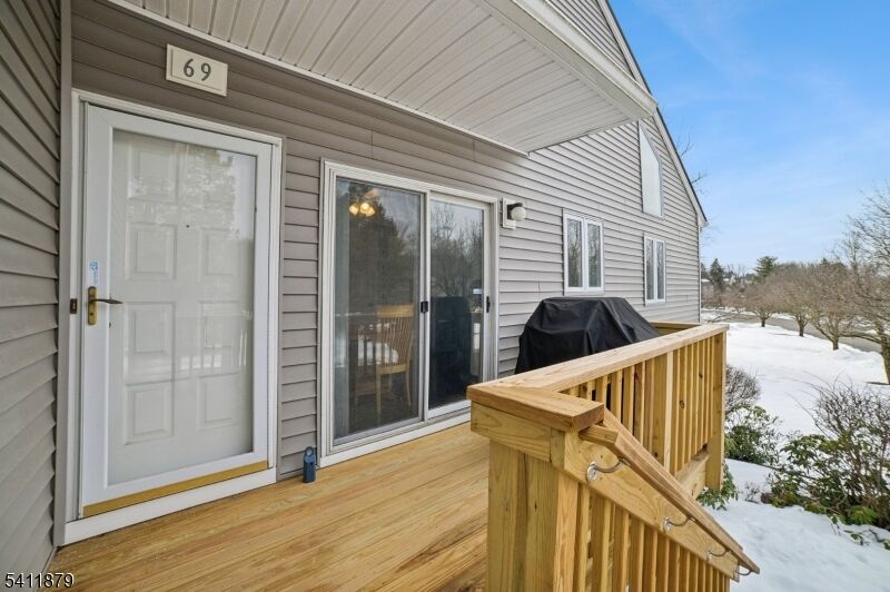 Property Photo: 69 Lapis Cir NJ 07052