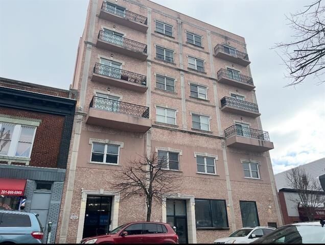 Property Photo: 1208 Summit Ave 502 NJ 07087