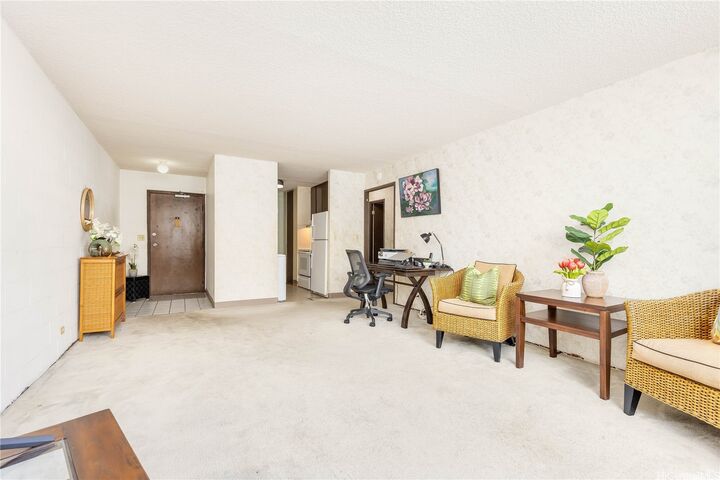 Property Photo:  98-1040 Moanalua Road 1/101  HI 96701 