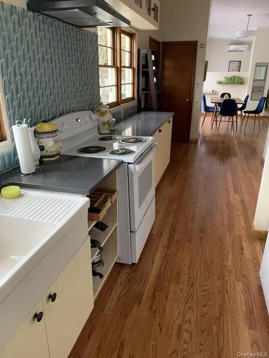 Property Photo:  4 Lonny Drive  NY 12428 