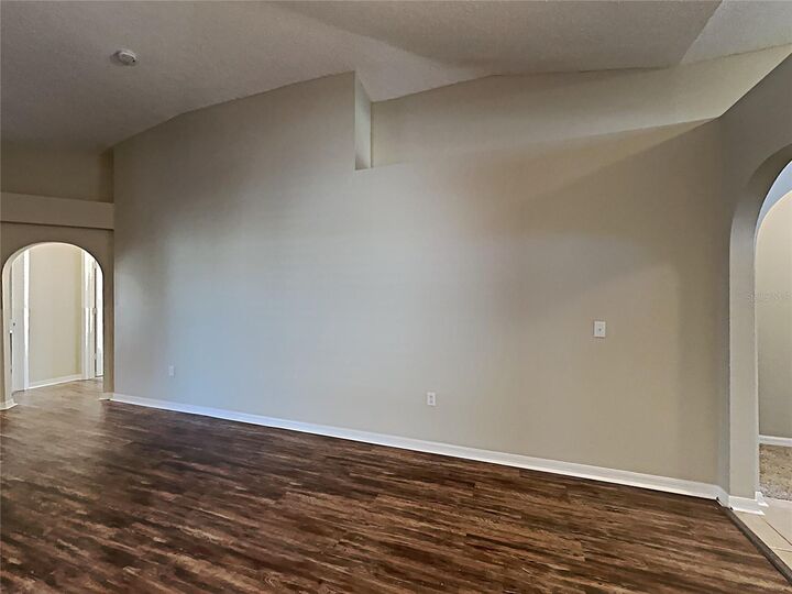 Property Photo: 744 Lobelia Drive FL 33837