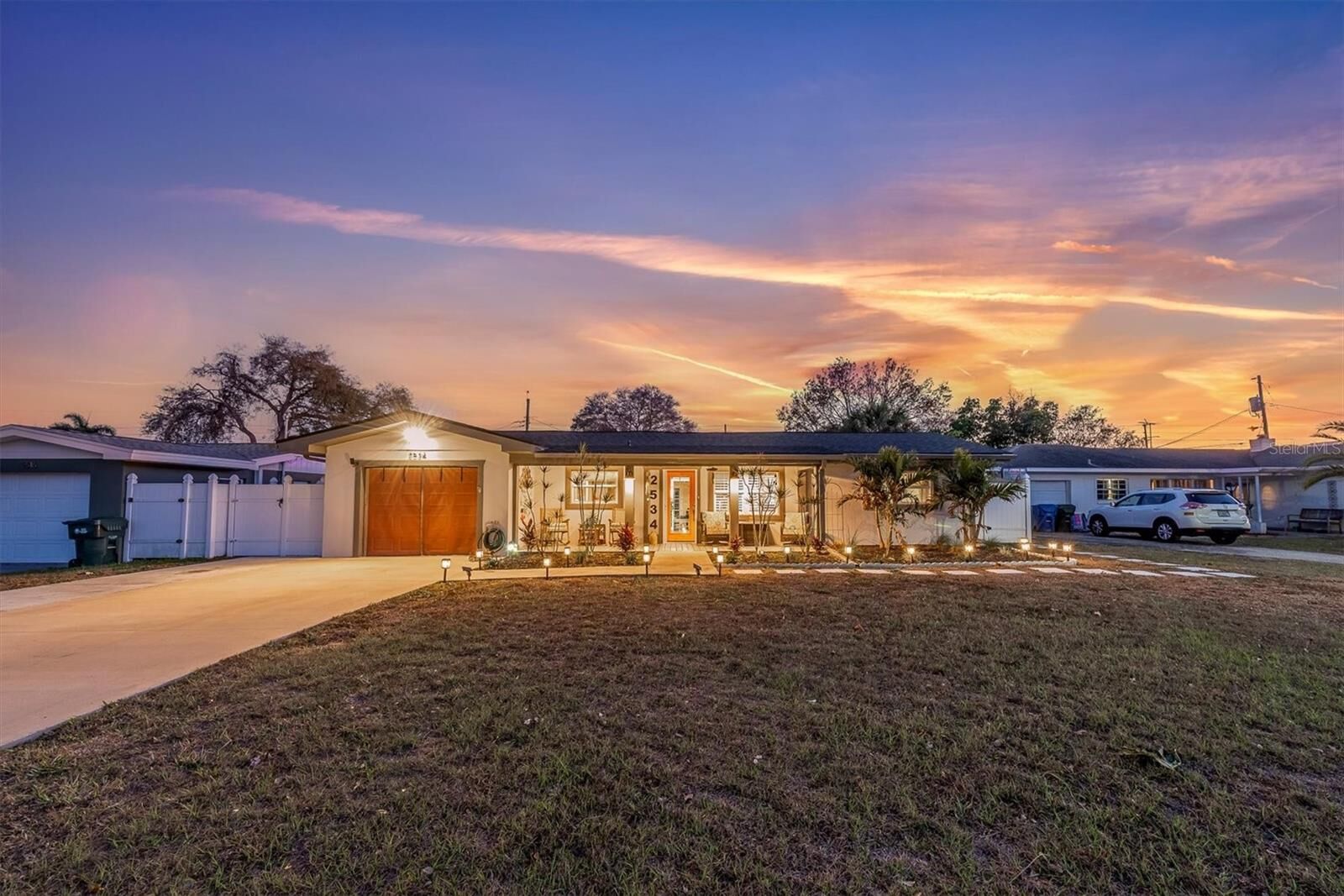 Property Photo:  2534 Mineola Drive S  FL 33770 