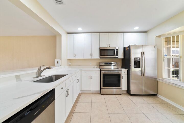 Property Photo:  12344 Shady Spring Way 106  FL 32828 