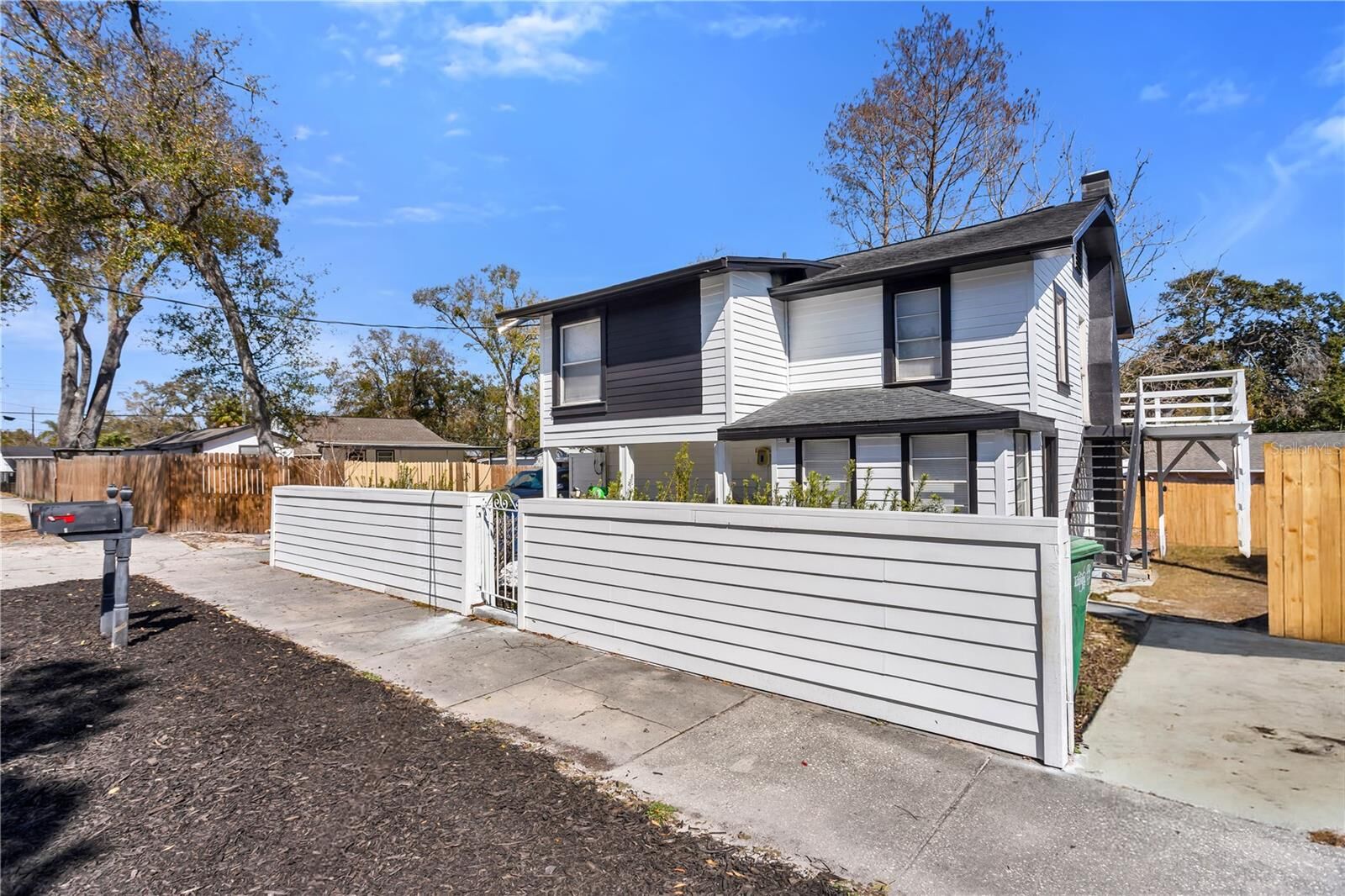 Property Photo:  4103 N Howard Avenue  FL 33607 