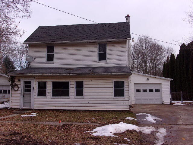 Property Photo: 321 S Wood Street MI 49247