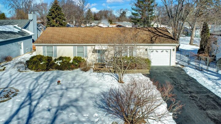 Property Photo:  1906 Fairfield Road  IL 60046 