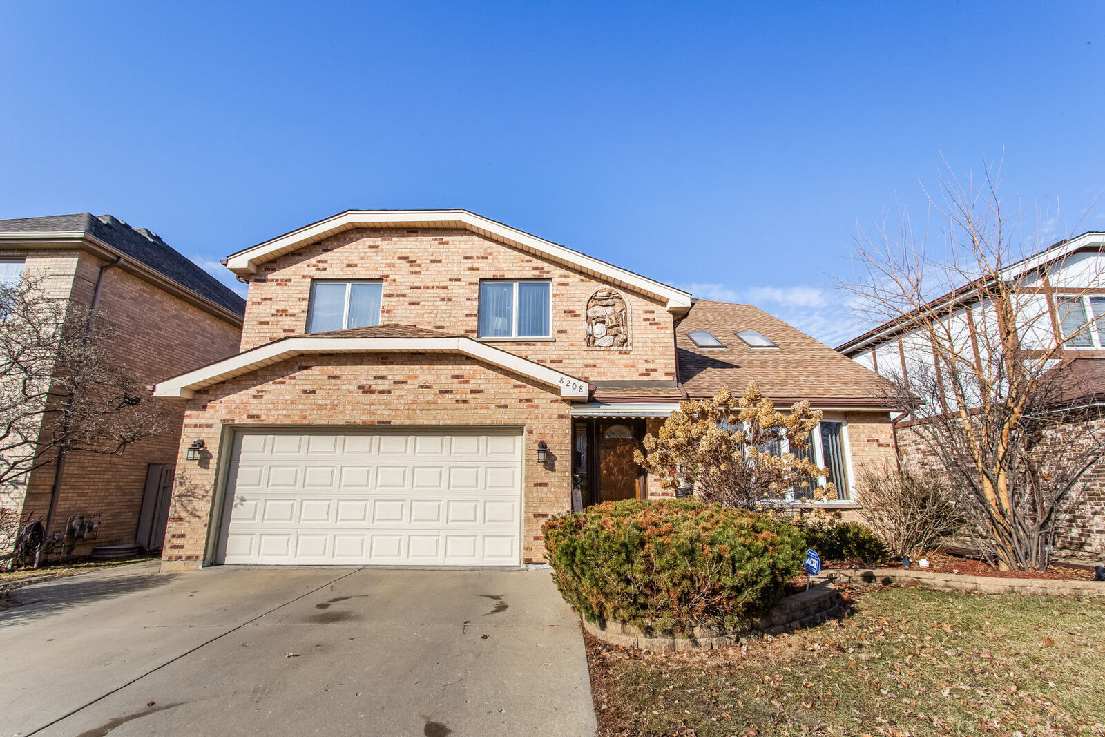 Property Photo:  8208 W Park Avenue  IL 60714 