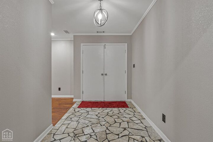 Property Photo: 1912 Sherwood Drive AR 72401