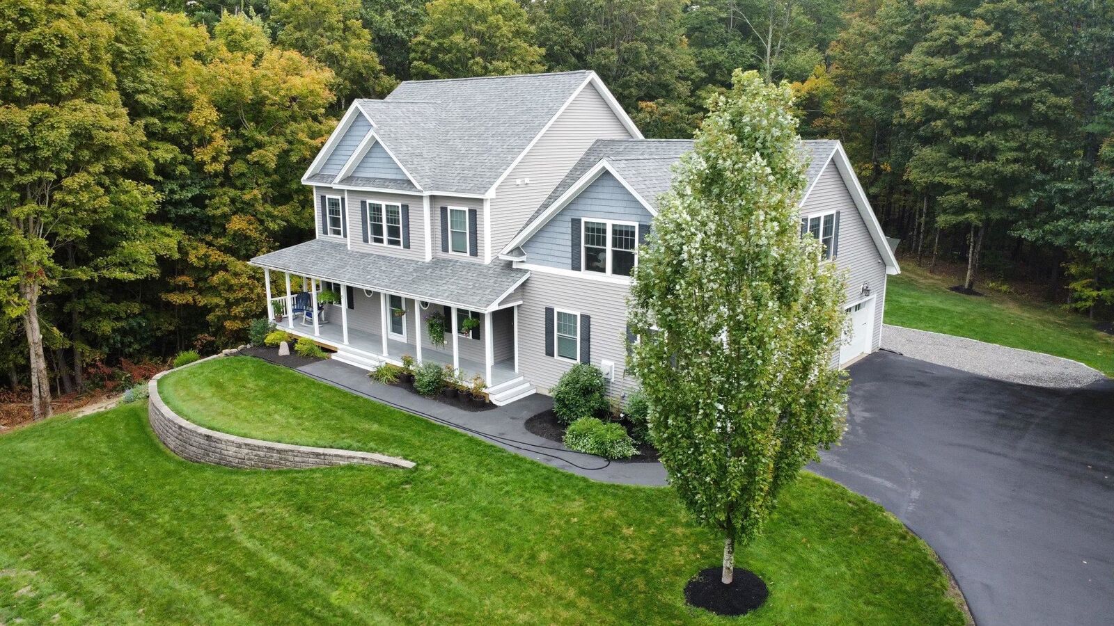 Property Photo: 5 Senter Farm Road NH 03051