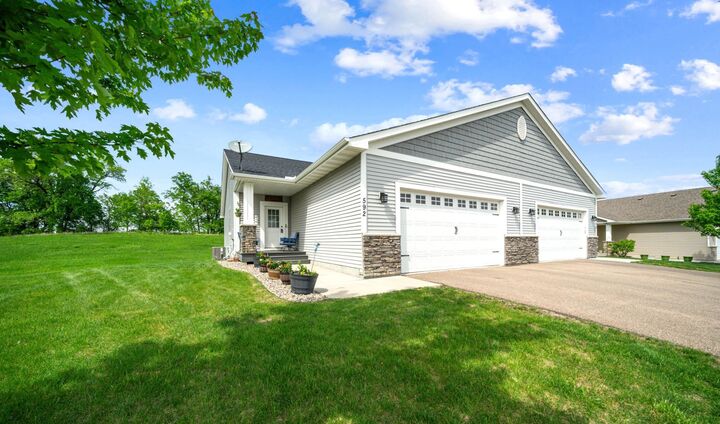 Property Photo: 592 Shoreview Lane MN 55397