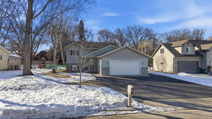 Property Photo:  909 4th Avenue E  MN 56377 