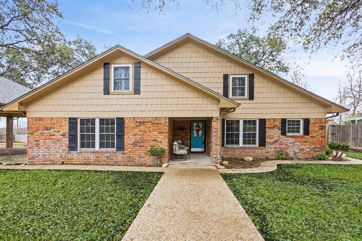 Property Photo:  5206 Chaparral Drive  TX 76710 