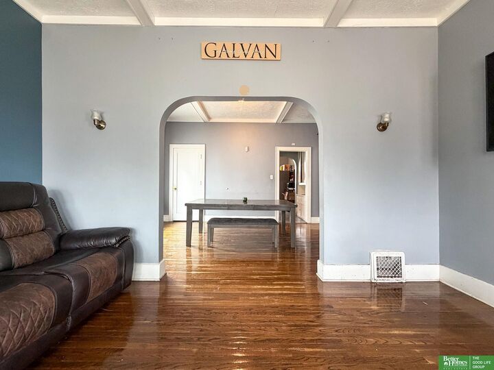 Property Photo:  4112 S 23 Street  NE 68107 