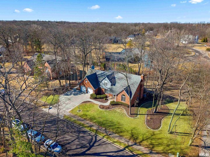 Property Photo:  626 W Ravinwoods Road  IL 61615 