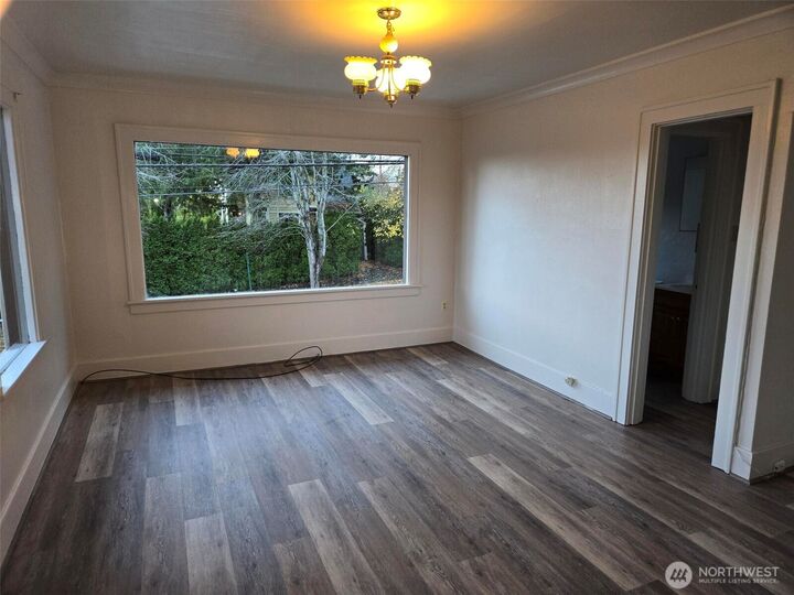 Property Photo: 500 -508 Gladstone Street WA 98225