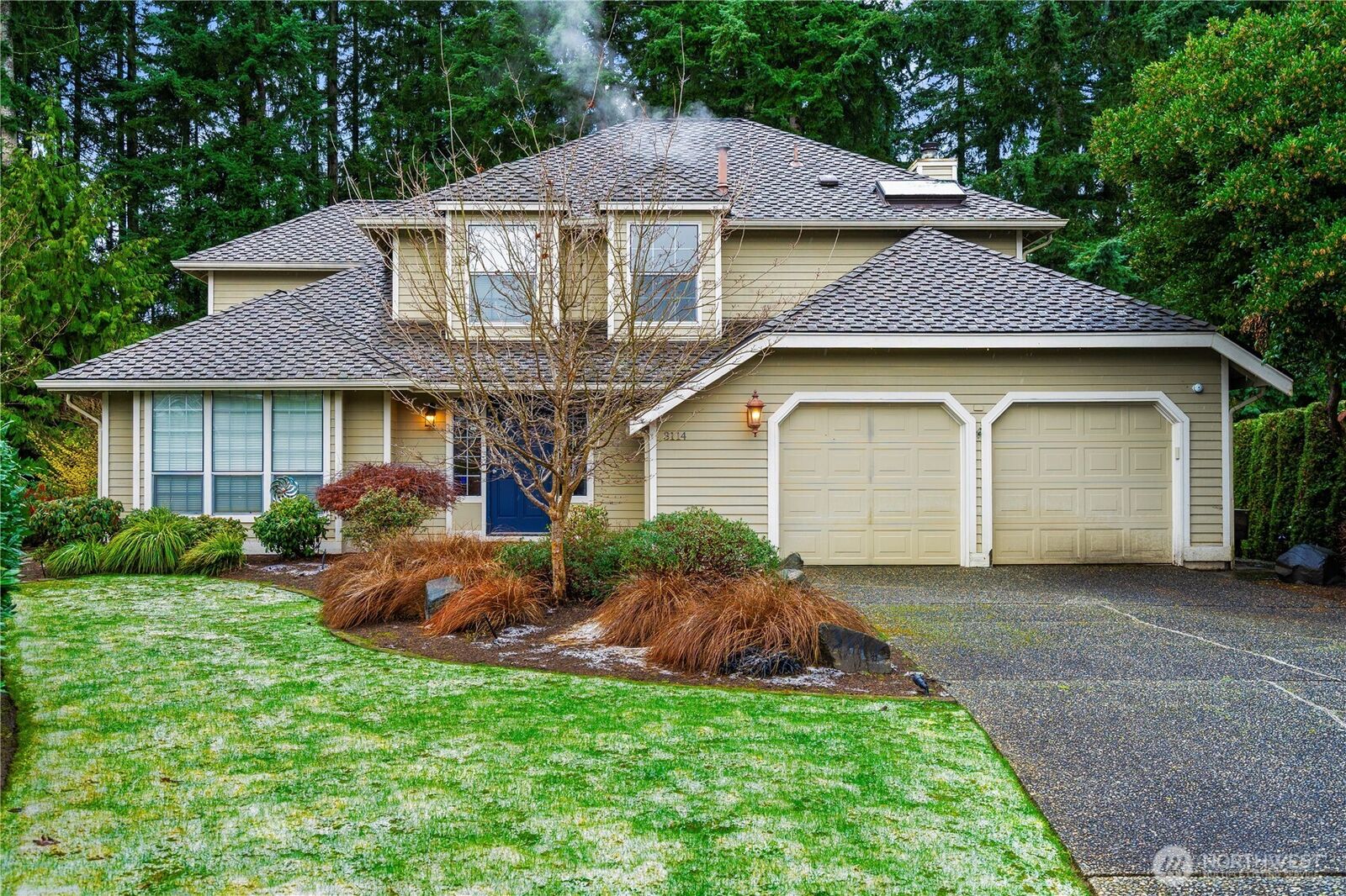 Property Photo:  3114  210th Street SE  WA 98021 