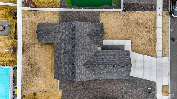 Property Photo: 4226 W Wood Court WA 98837