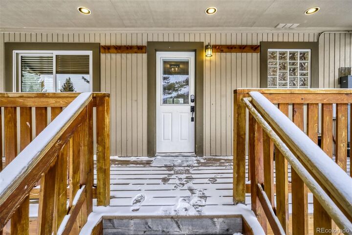 Property Photo:  12 Red Mountain Trail  CO 80424 