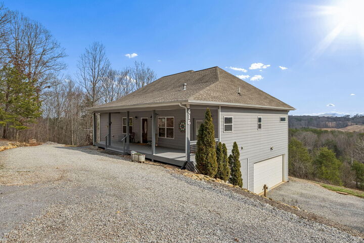 Property Photo:  416 County Road 754  TN 37370 