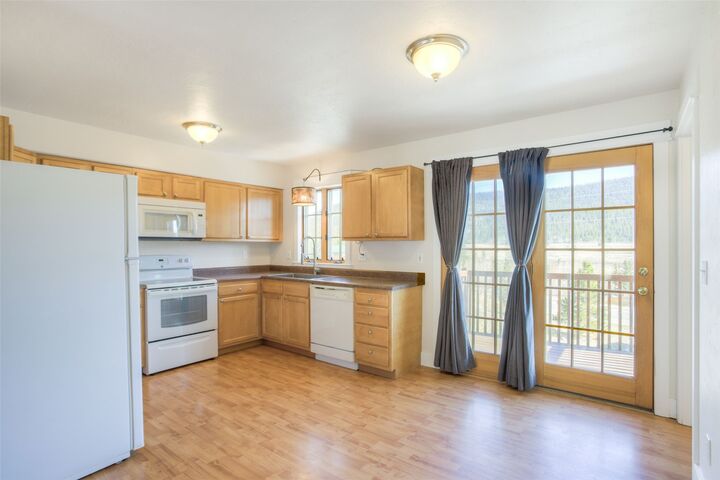 Property Photo:  370 N Oak Street  CO 80420 