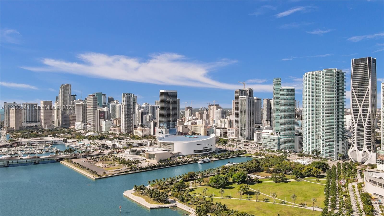 Property Photo:  900 Biscayne Blvd 2907  FL 33132 