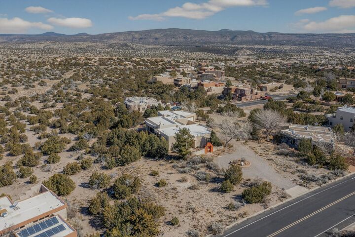 Property Photo: 6384 Hoochaneetsa NM 87083